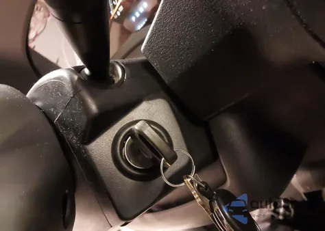 2015 Jeep Patriot Sport z USA, uszkodzony, nr VIN 1C4NJPBAXFD335737